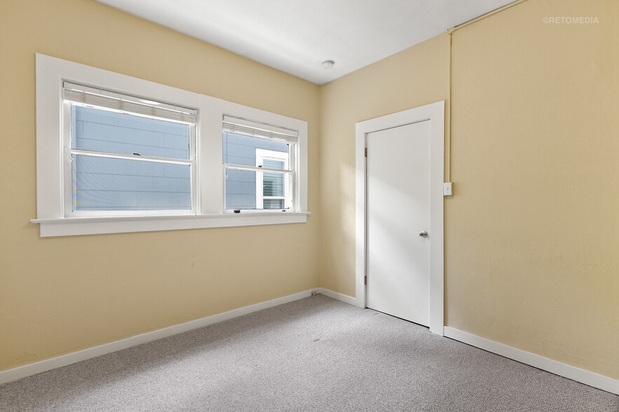 More Photos Of 2222 NW Irving St, Portland Apartments For Sale