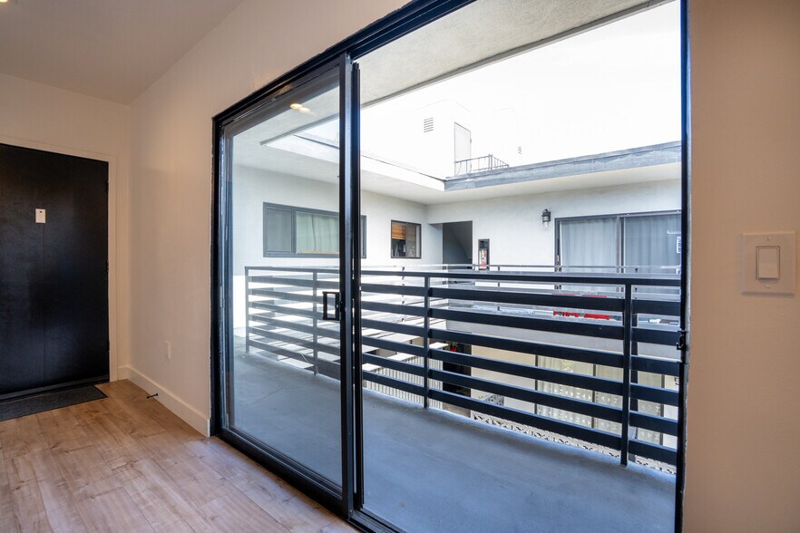 More Photos Of 4938 Rosewood Ave, Los Angeles Apartments For Sale