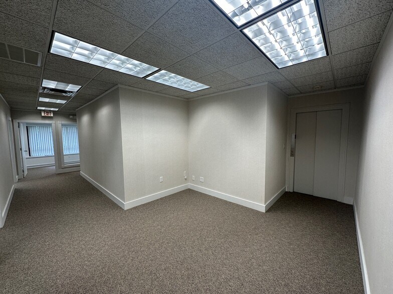 More Photos Of 111 State St, Boston Office For Lease