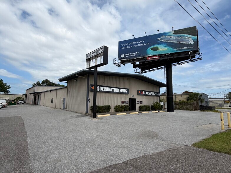 Primary Photo Of 13670 Roosevelt Blvd, Clearwater Warehouse For Lease