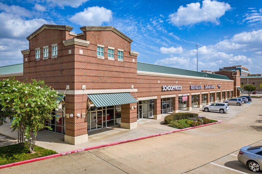 More Photos Of 16312-16322 Southwest Fwy, Sugar Land Unknown For Lease