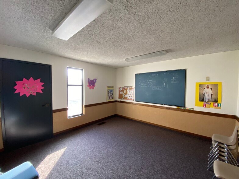 More Photos Of 7045 Farralone Ave, Canoga Park Religious Facility For Sale