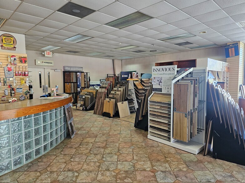 More Photos Of 629 Park NW ave, Norton Storefront For Sale