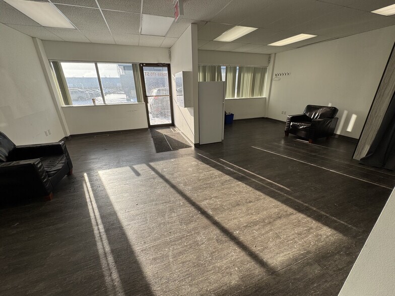 More Photos Of 10525 170 St NW, Edmonton Office For Lease