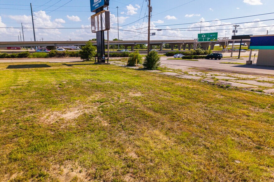 More Photos Of 4702 W Kellogg Dr, Wichita Land For Sale