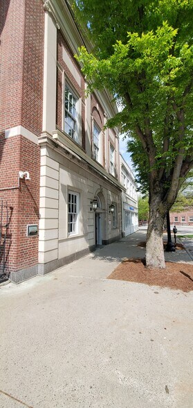 More Photos Of 20 Central Sq, Keene Office For Lease