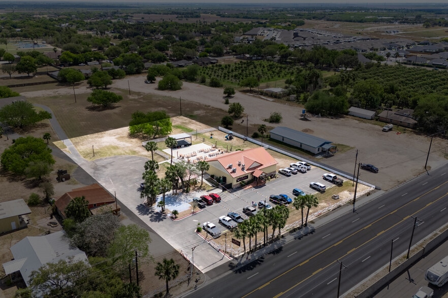 More Photos Of 1015 S International Blvd, Weslaco Restaurant For Sale