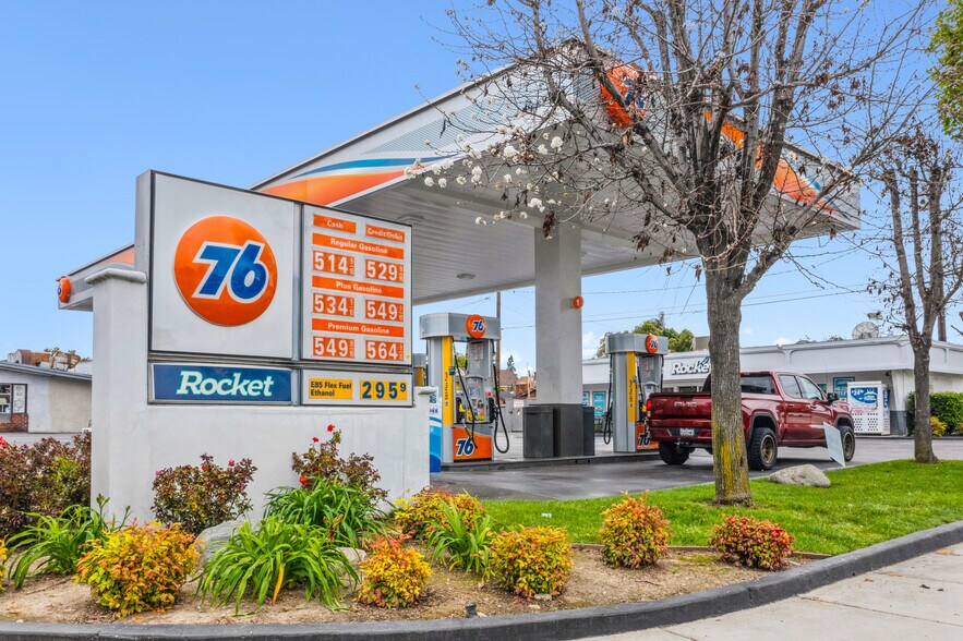 More Photos Of 790 W Holt Ave, Pomona Service Station For Sale