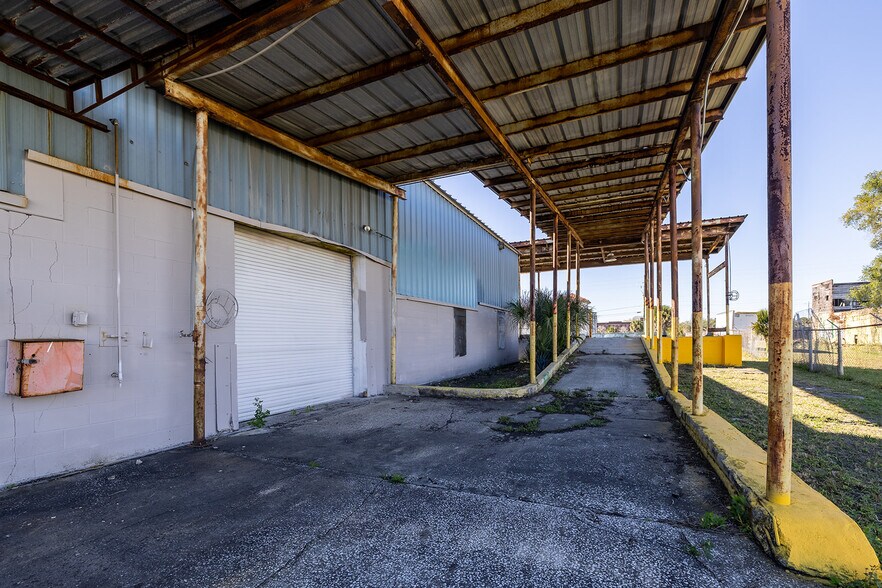 More Photos Of 2127 Hubbard St, Jacksonville Manufacturing For Sale