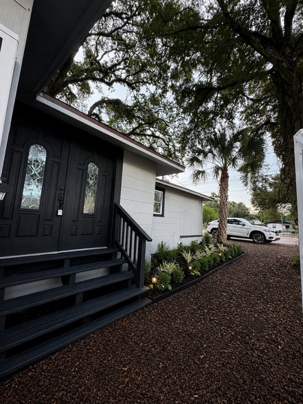 Primary Photo Of 1221 E Dr Martin Luther King Jr Blvd, Tampa Office For Sale