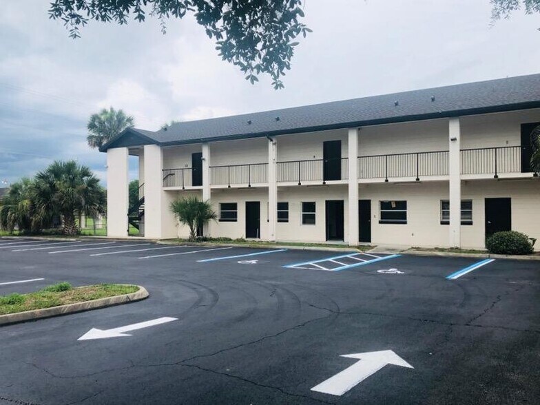 More Photos Of 500 S Holly Ave, Sanford Congregate Senior Housing For Sale