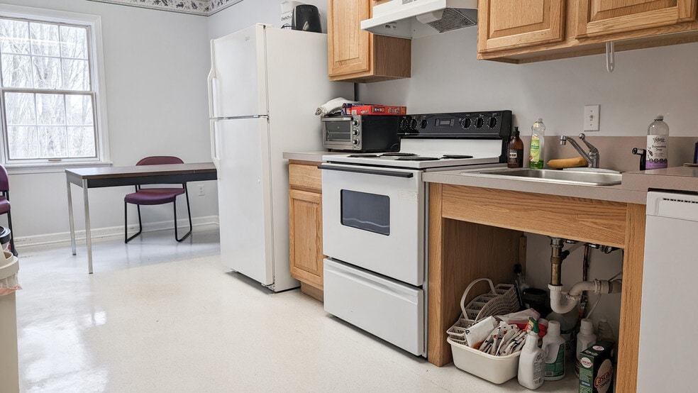 More Photos Of 11 Woodland Rd, Madison Medical For Sale