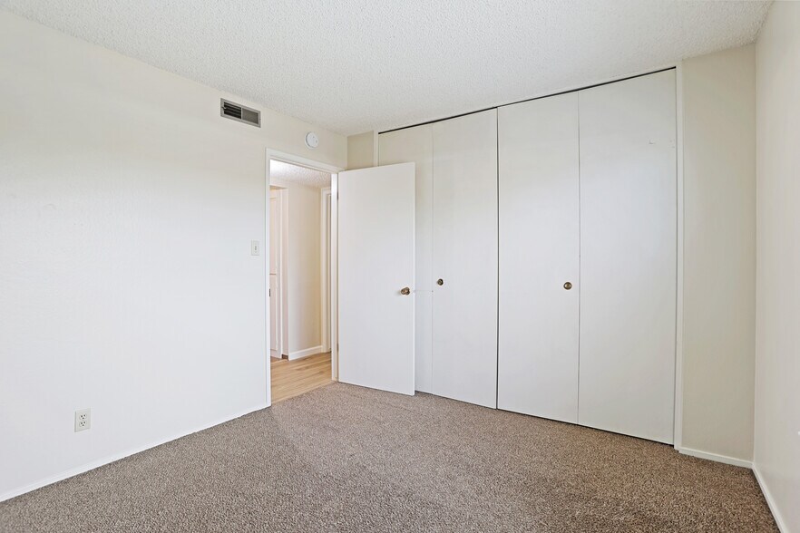 More Photos Of 1301 W Lodi Ave, Lodi Apartments For Sale