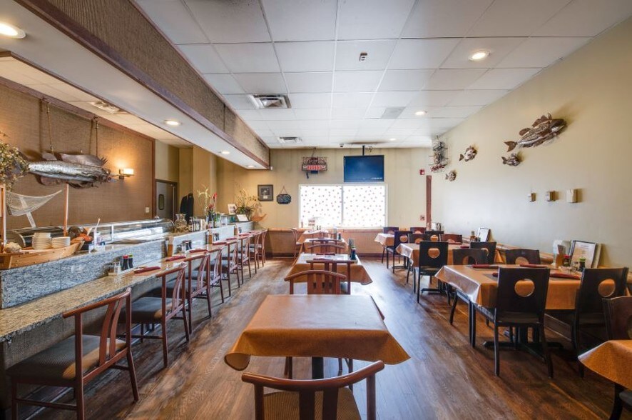 2111 Lowes Dr, Clarksville, TN 37040 Restaurant For Sale