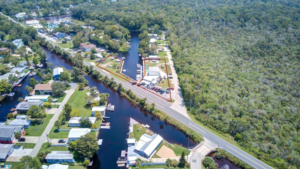 More Photos Of 7154 Shoal Line Blvd, Spring Hill Marina For Sale