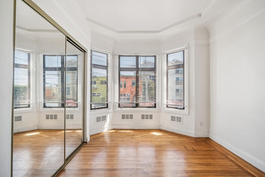 More Photos Of 812 Taraval St, San Francisco Multifamily For Sale