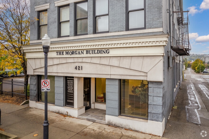 More Photos Of 421-423 Madison Ave, Covington Loft Creative Space For Lease