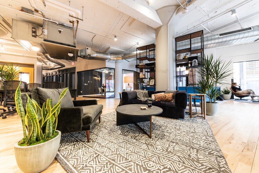 More Photos Of 603 Munger Ave, Dallas Office For Lease