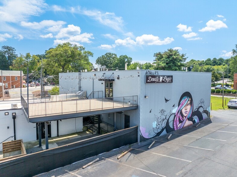 More Photos Of 1426 E 4th St, Charlotte Restaurant For Lease