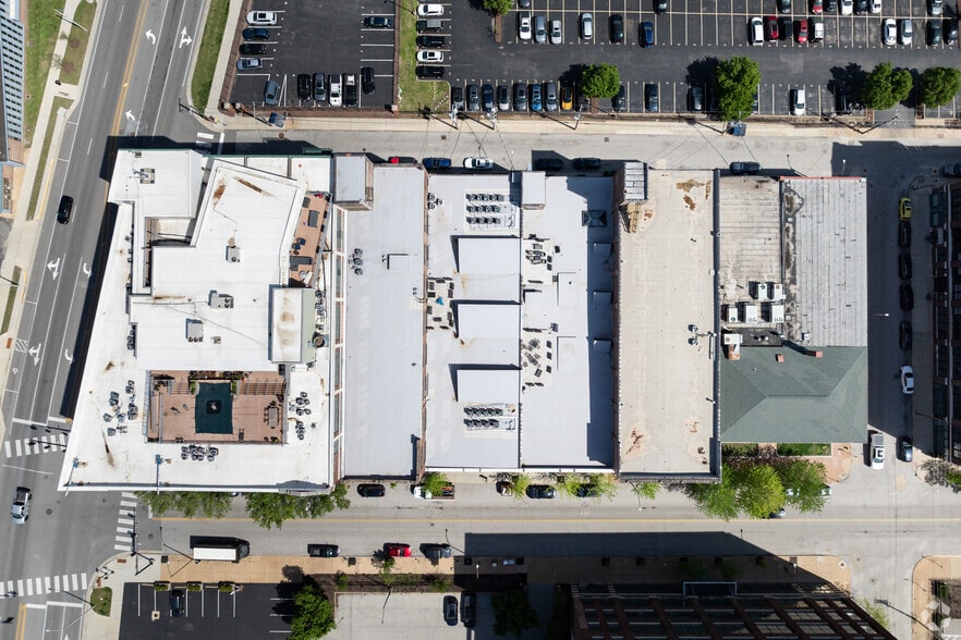 More Photos Of 2311-2315 Locust St, Saint Louis Office For Lease