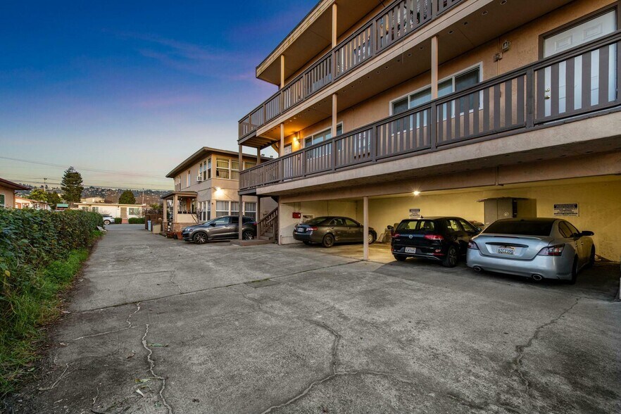 More Photos Of 1412-1416 9th St, Berkeley Apartments For Sale