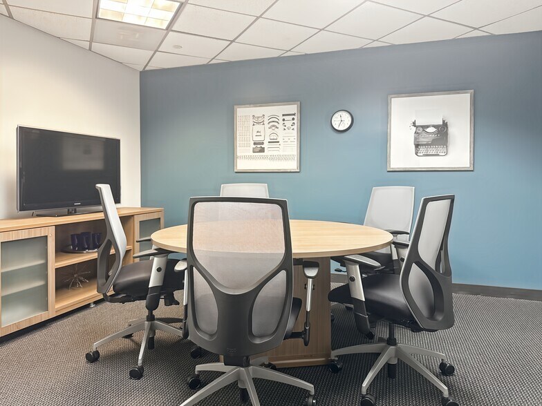 More Photos Of 1221 Brickell Ave, Miami Coworking Space