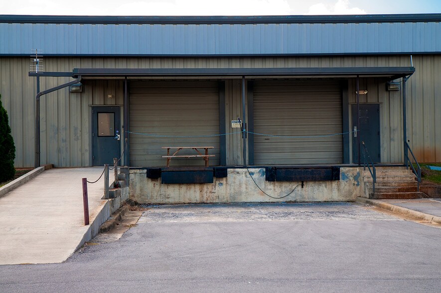 More Photos Of 4906 NW Research Dr, Huntsville Office For Lease