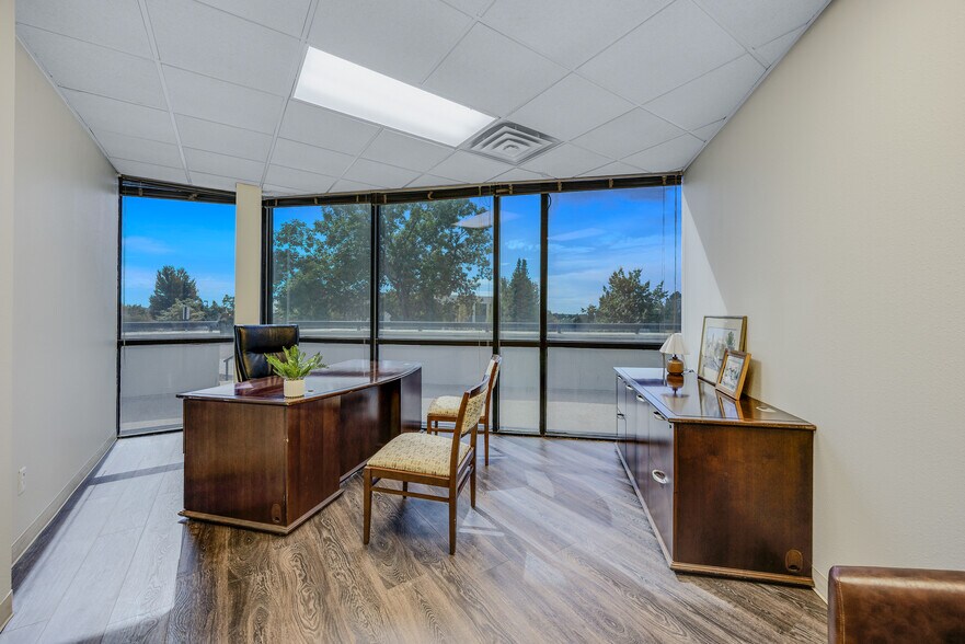 More Photos Of 75 Printers Pky, Colorado Springs Coworking Space