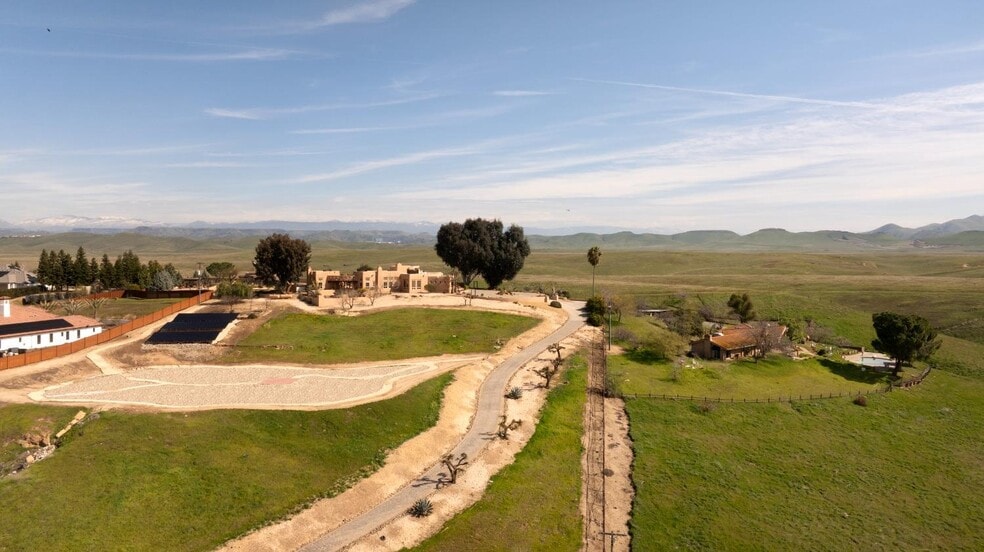 More Photos Of 15516 N Friant Rd, Friant Specialty For Sale