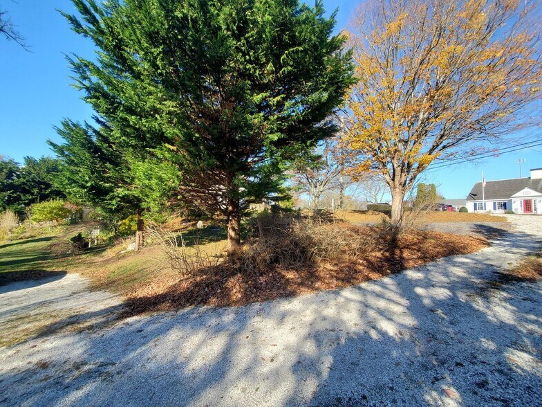 More Photos Of 723 Main St, Chatham Land For Sale