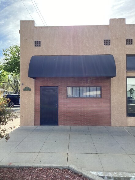 More Photos Of 495-497 5th St, Gustine Storefront For Lease