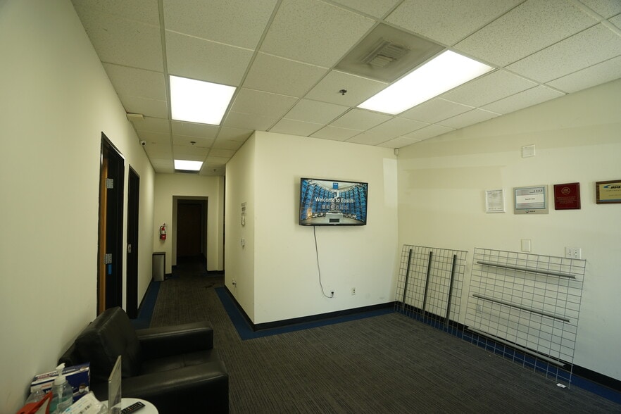 More Photos Of 1590 S Milliken Ave, Ontario Warehouse For Lease