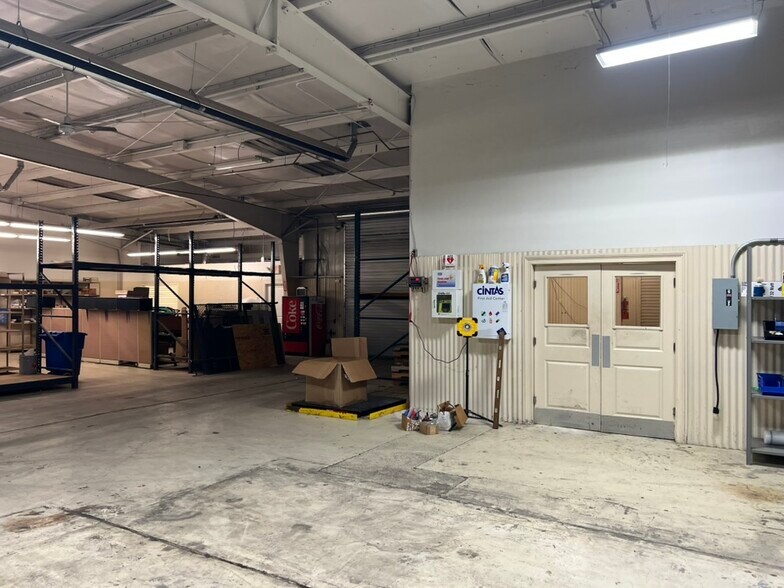 More Photos Of 6120 Airways Blvd, Chattanooga Warehouse For Sale