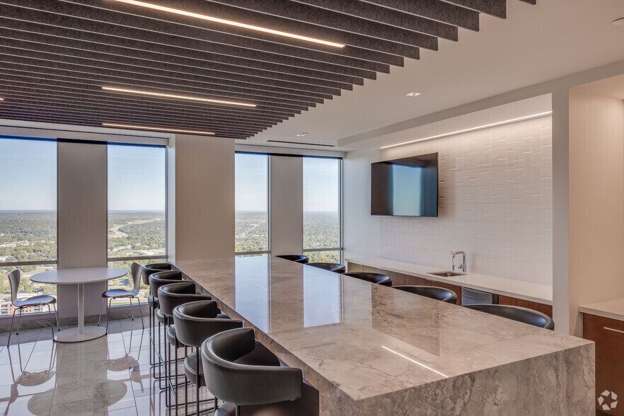 Photo of 25th Floor Ste 2500