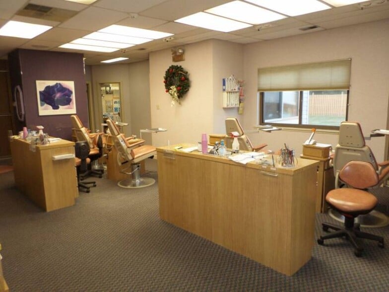 More Photos Of 1 Britton Pl, Voorhees Medical For Sale