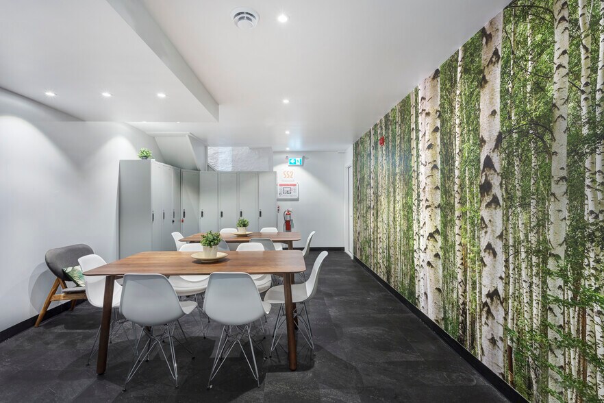 More Photos Of 1290 Av Des Pins O, Montréal Apartments For Sale