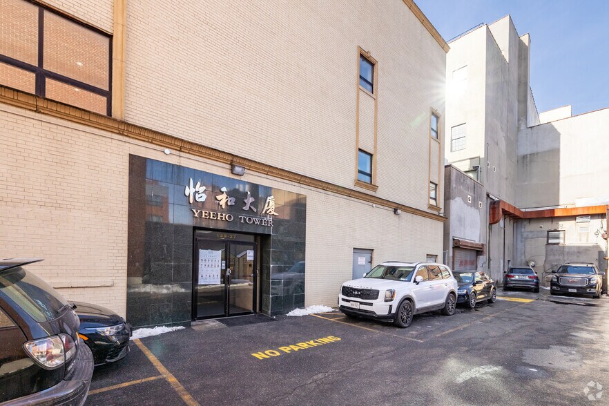 More Photos Of 135-21-135-27 38th Ave, Flushing Office For Sale