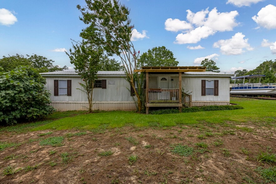 More Photos Of 128 Sandy Springs Ln, Lexington Manufactured Housing Mobile Home Park For Sale