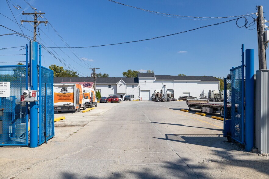 More Photos Of 1781 E Risser St, Kankakee Warehouse For Sale