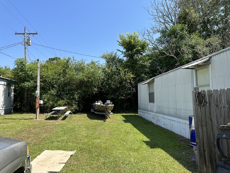 More Photos Of 1607 George Thomas Rd, Texarkana Manufactured Housing Mobile Home Park For Sale