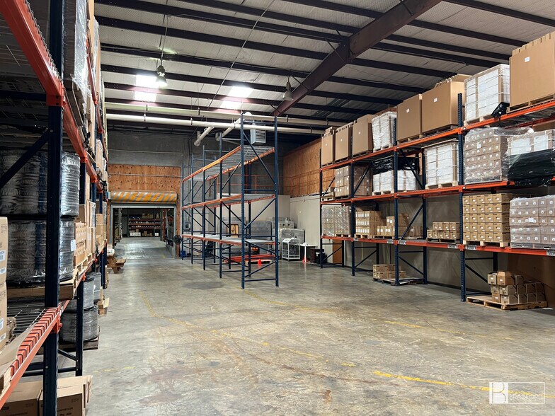 More Photos Of 2329 Solona St, Haltom City Warehouse For Sale