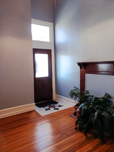 More Photos Of 100 SW Main St, Vidalia Office For Sale