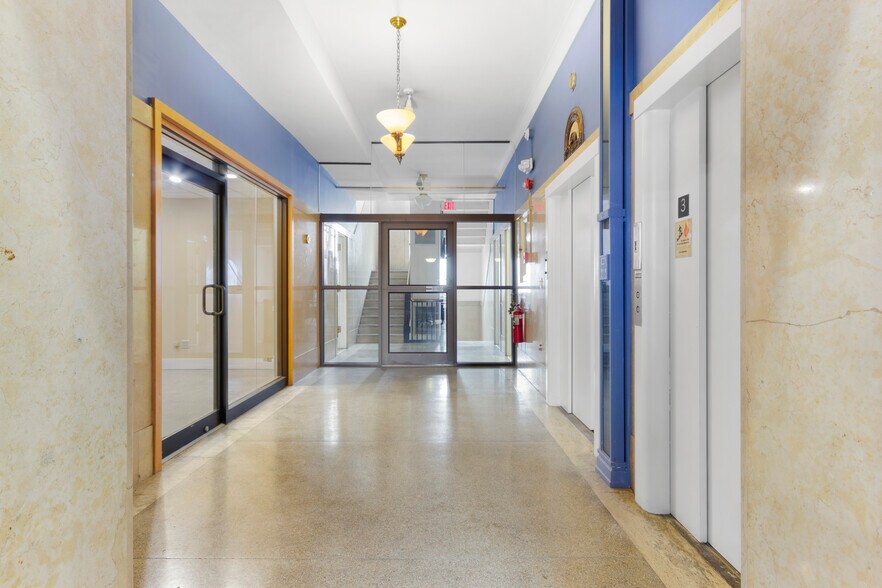 More Photos Of 126 State St, Albany Loft Creative Space For Sale