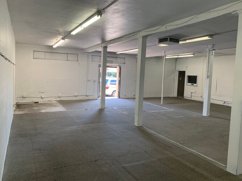 More Photos Of 501 S Fetterly Ave, East Los Angeles Storefront Retail Residential For Sale