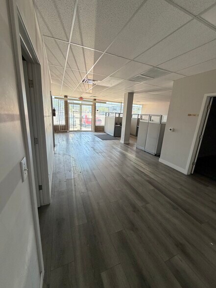 More Photos Of 3475 Boulder Hwy, Las Vegas Freestanding For Lease