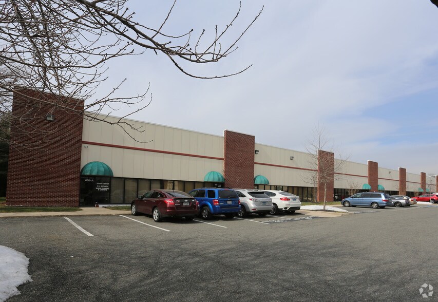 More Photos Of 16000 Trade Zone Ave, Upper Marlboro Light Manufacturing For Lease