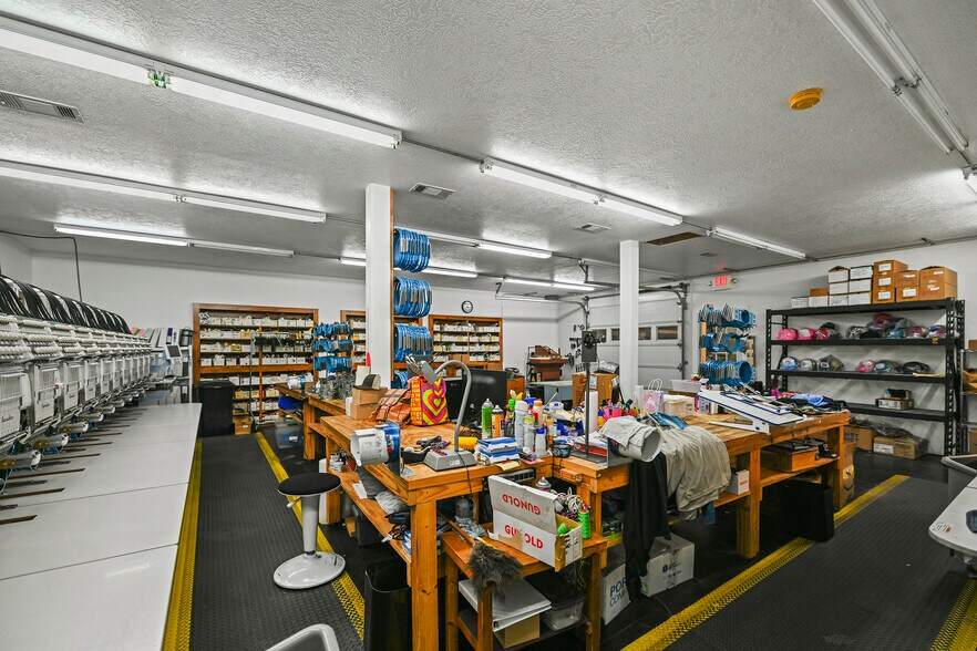 More Photos Of 20204 Schiel Rd, Cypress Warehouse For Sale