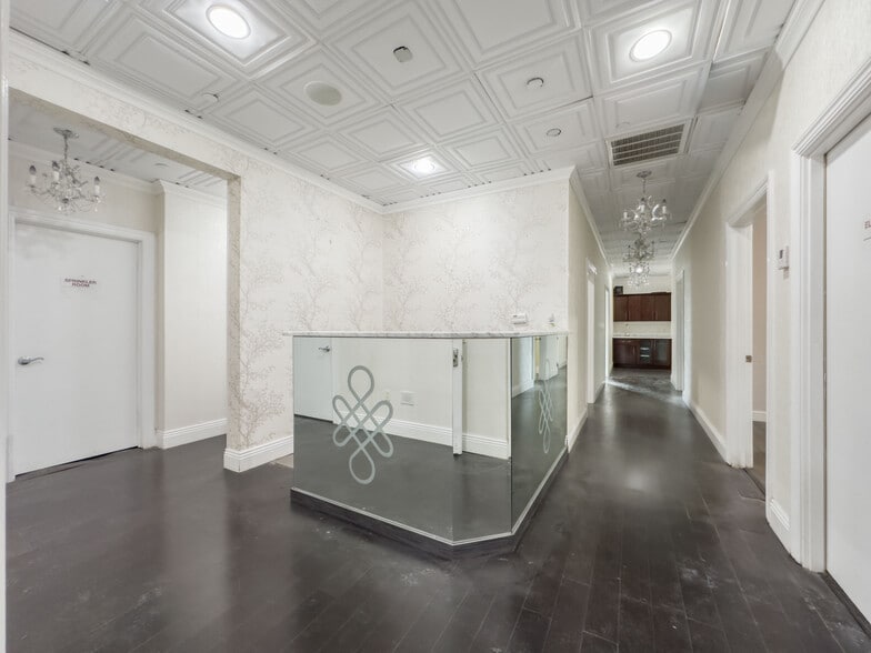 More Photos Of 110 E Ridgewood Ave, Paramus Medical For Sale