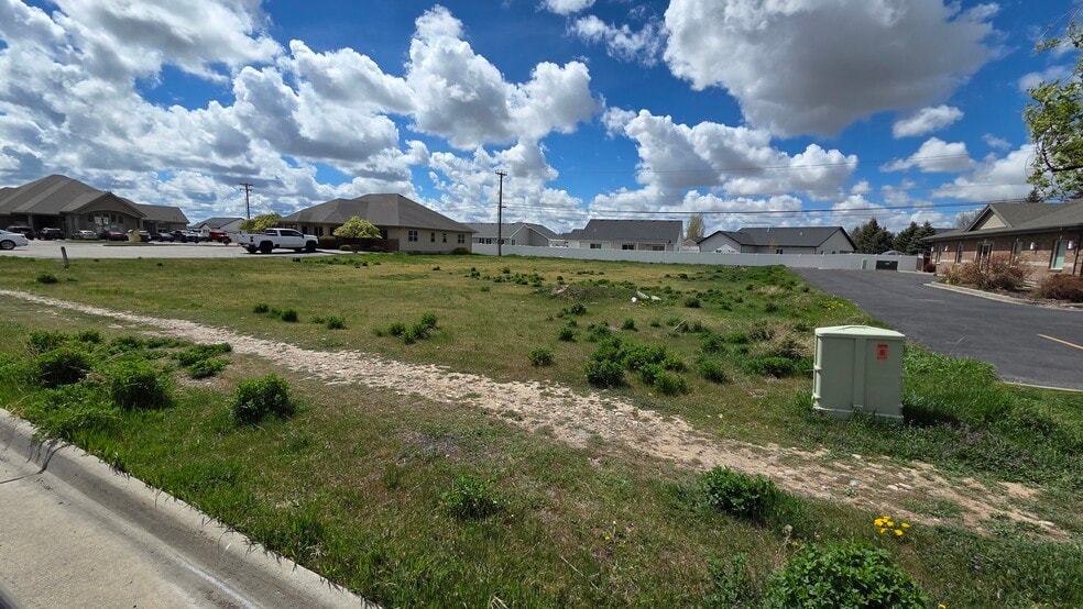 More Photos Of 3720 Washington Pky, Idaho Falls Land For Lease