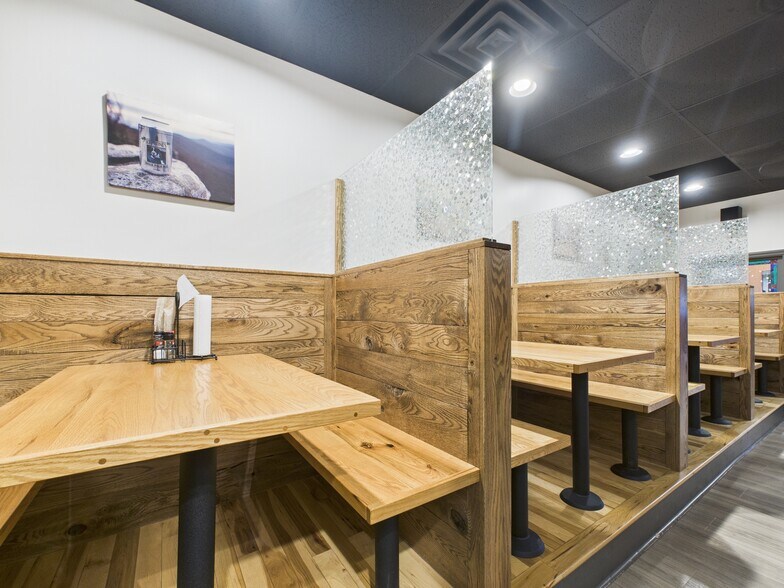 More Photos Of 913 Arch St, Williamsport Restaurant For Sale